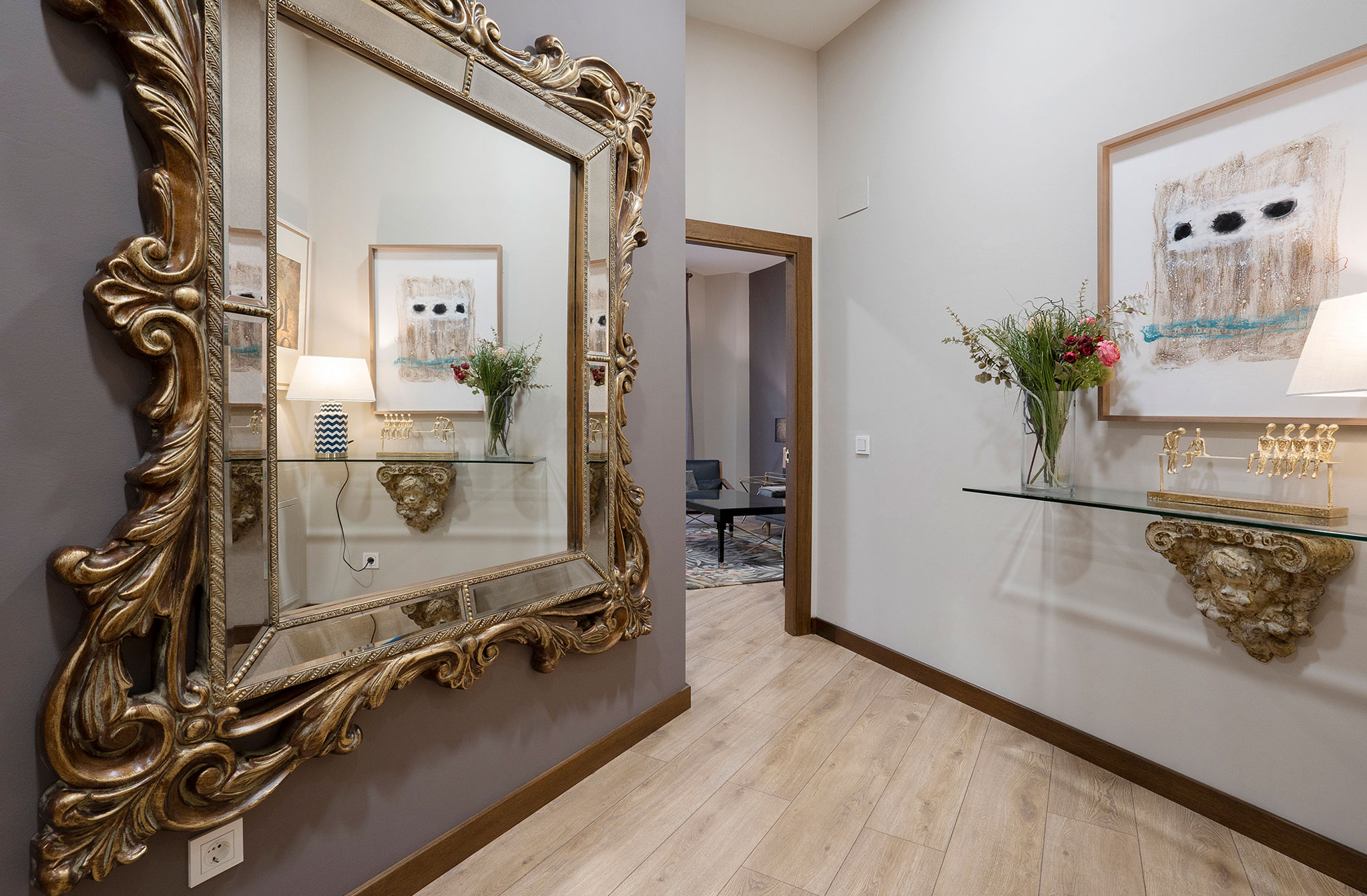 Recibidor apartamento Suite 1