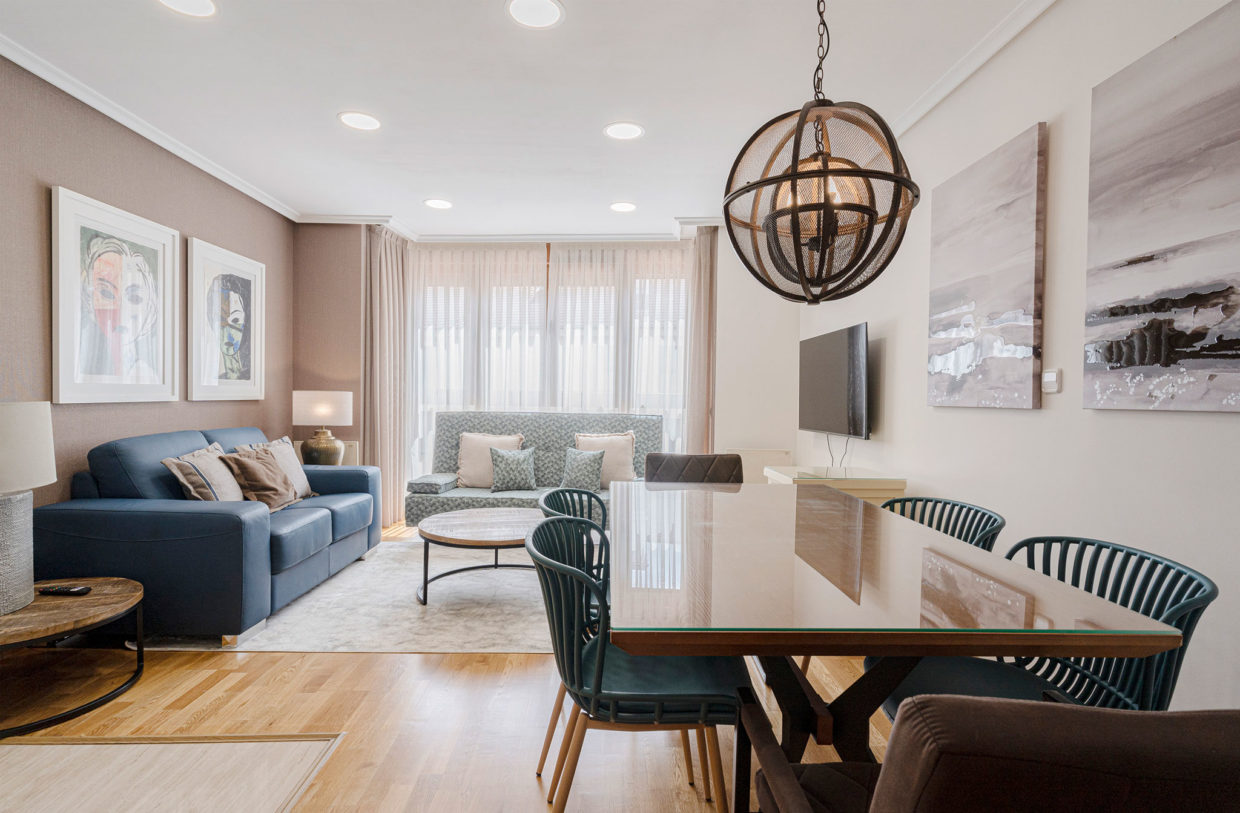 Salón comedor apartamento suite El Rosal